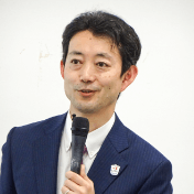 熊谷 俊人さん ポートレート